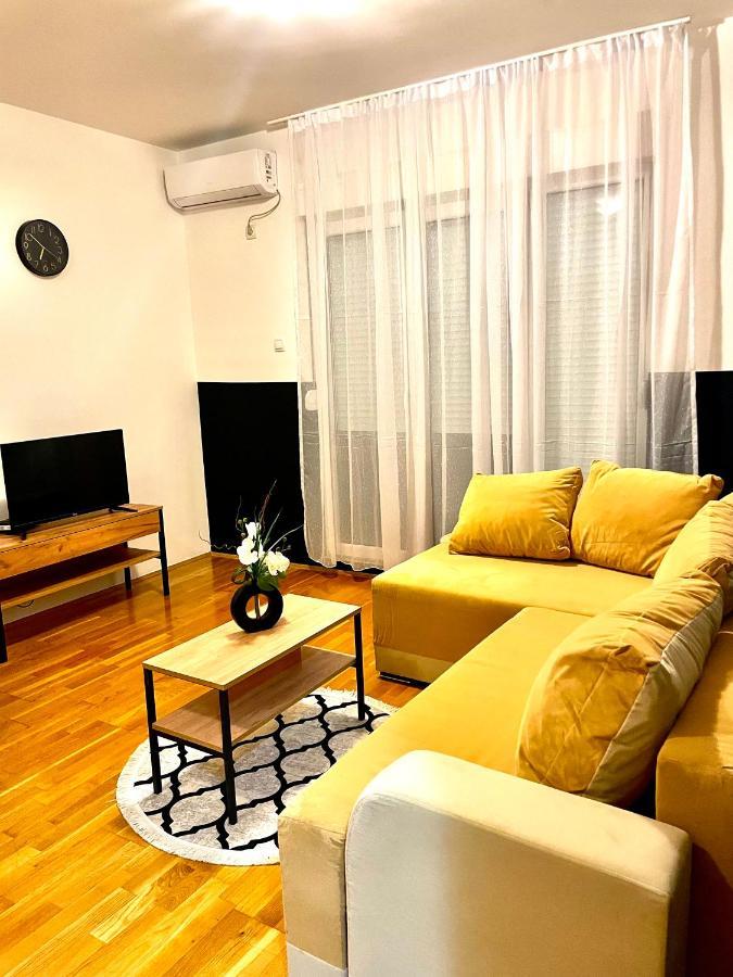 Naki Apartmani 포드고리차 외부 사진