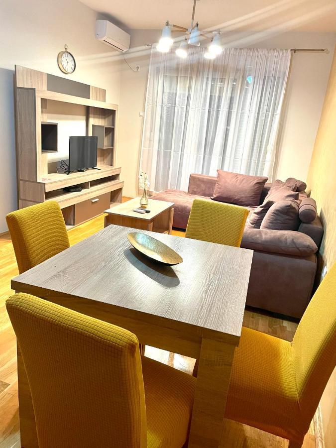 Naki Apartmani 포드고리차 외부 사진